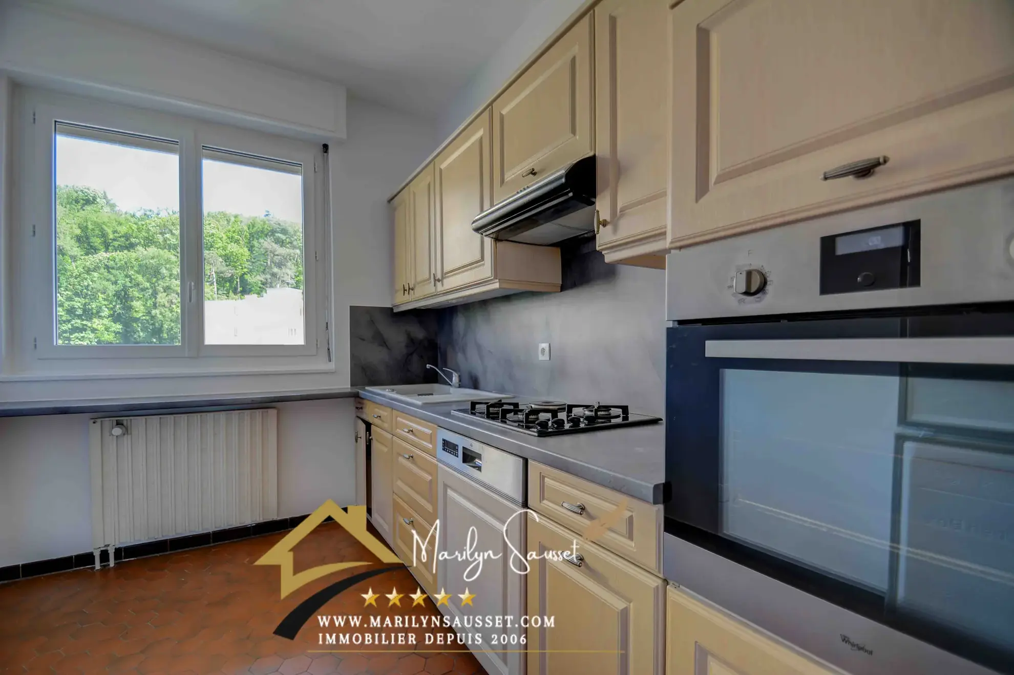 Appartement T3 avec piscine et balcon à Sainte-Foy-lès-Lyon 