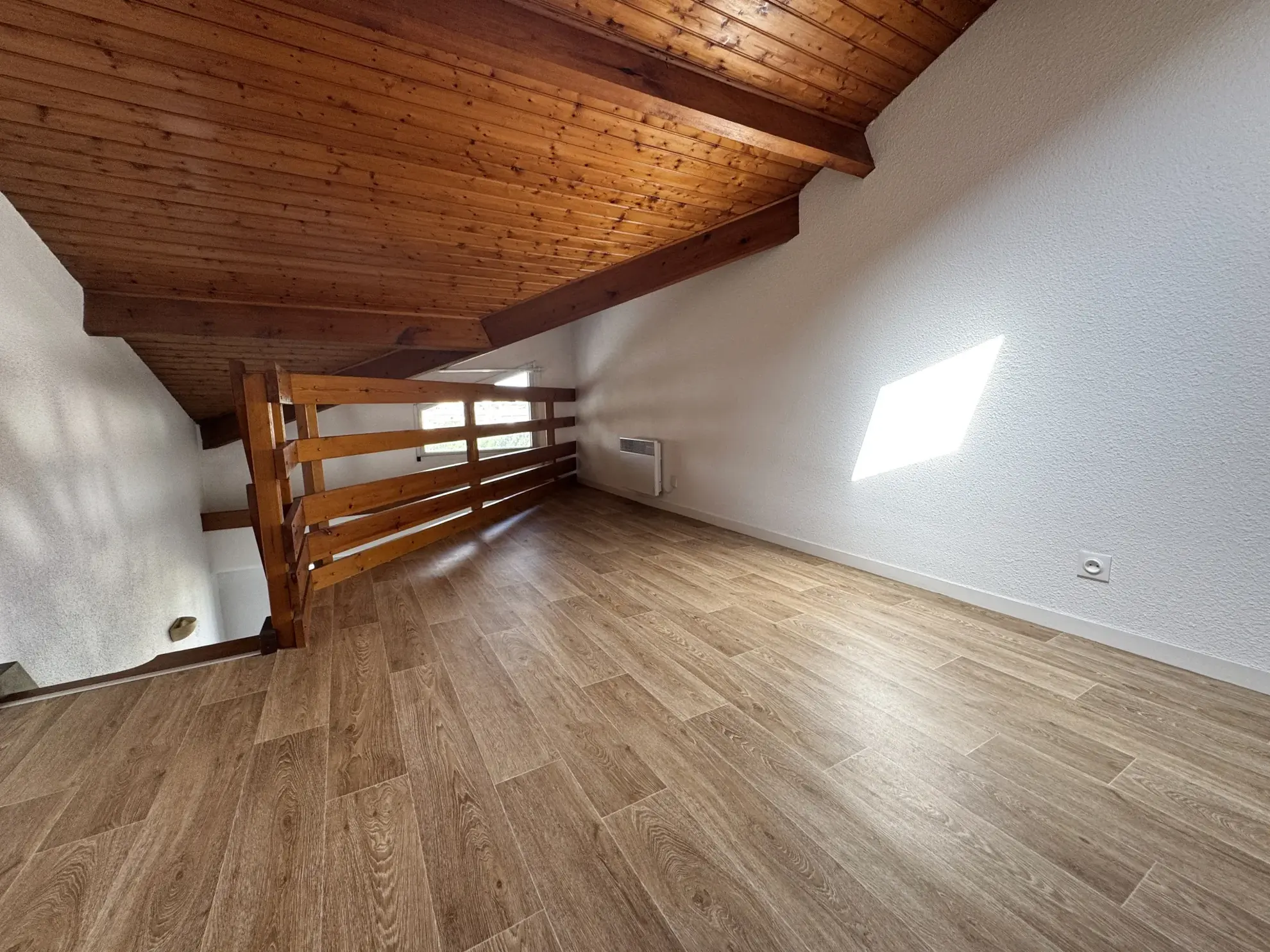 Appartement T2 lumineux avec balcon à Meschers-sur-Gironde - Secteur prisé 