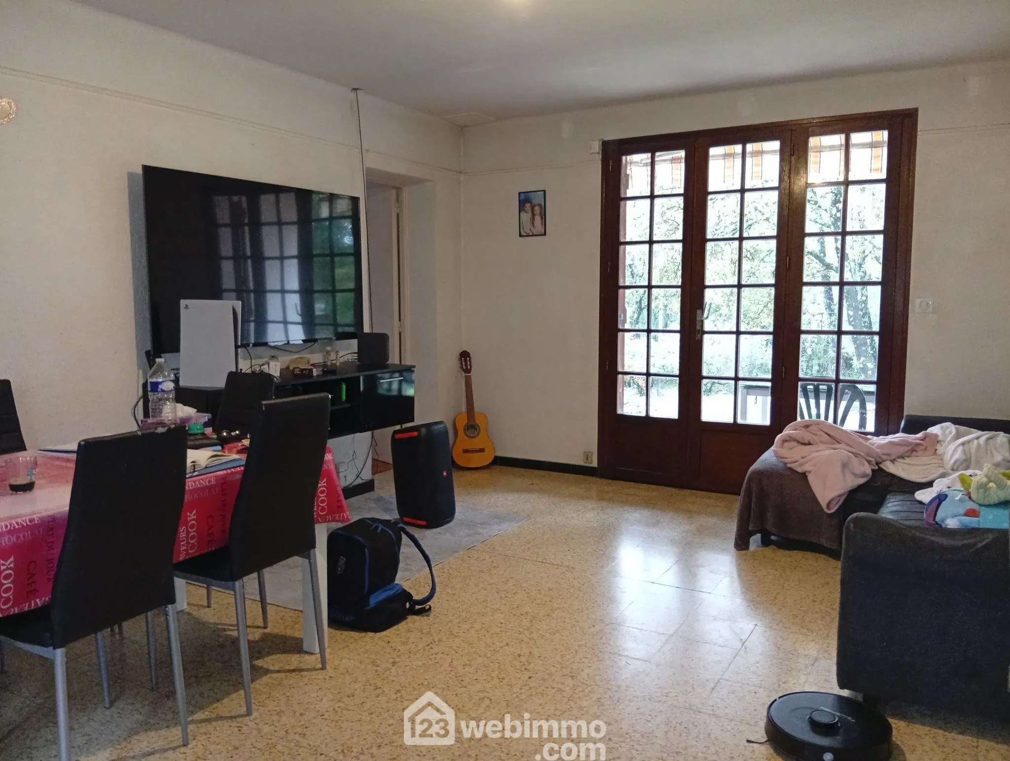 Charmante maison de plain-pied de 80 m² à Entrecastaux avec grand terrain 