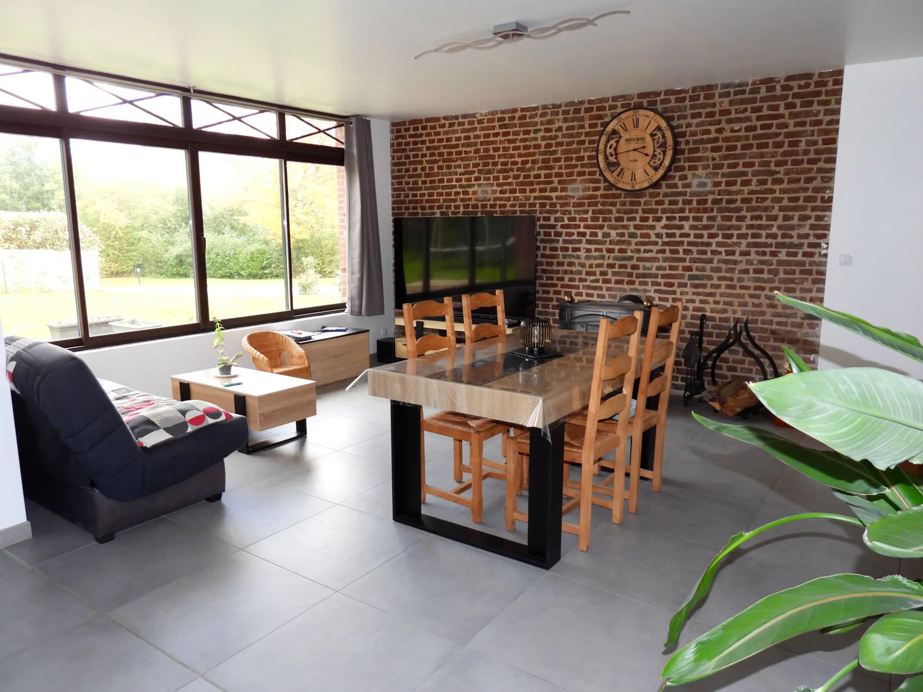 Maison de campagne rénovée avec terrain vaste près de Fécamp et Goderville 