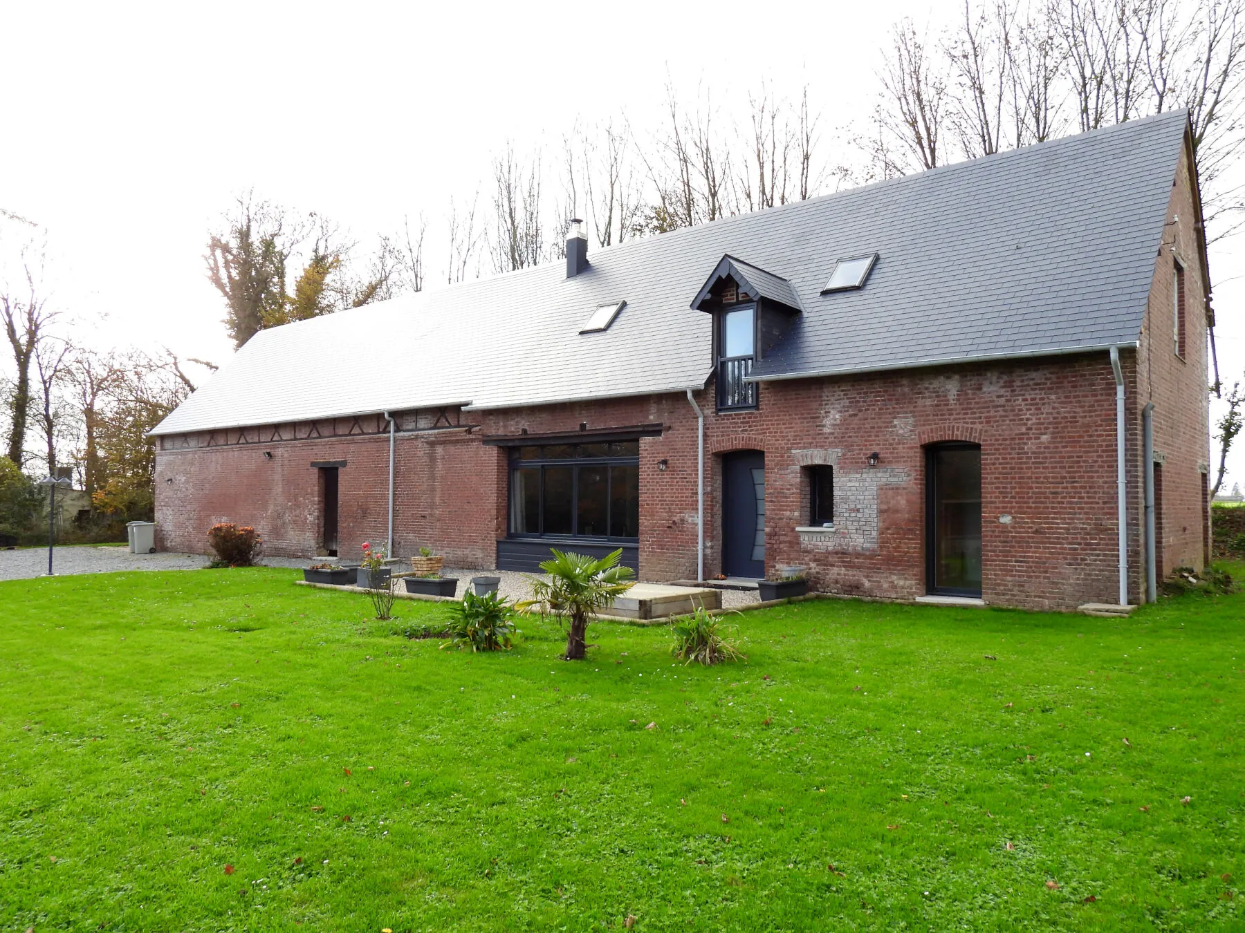 Maison de campagne rénovée avec terrain vaste près de Fécamp et Goderville