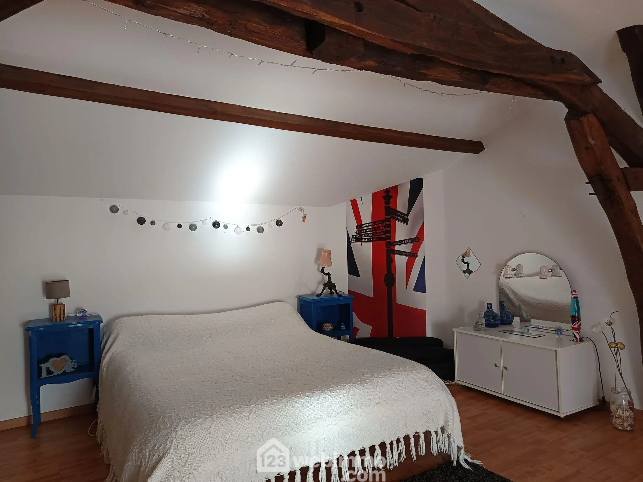 Maison de campagne de 240 m² avec terrain à Saint-Jean-Poutge 