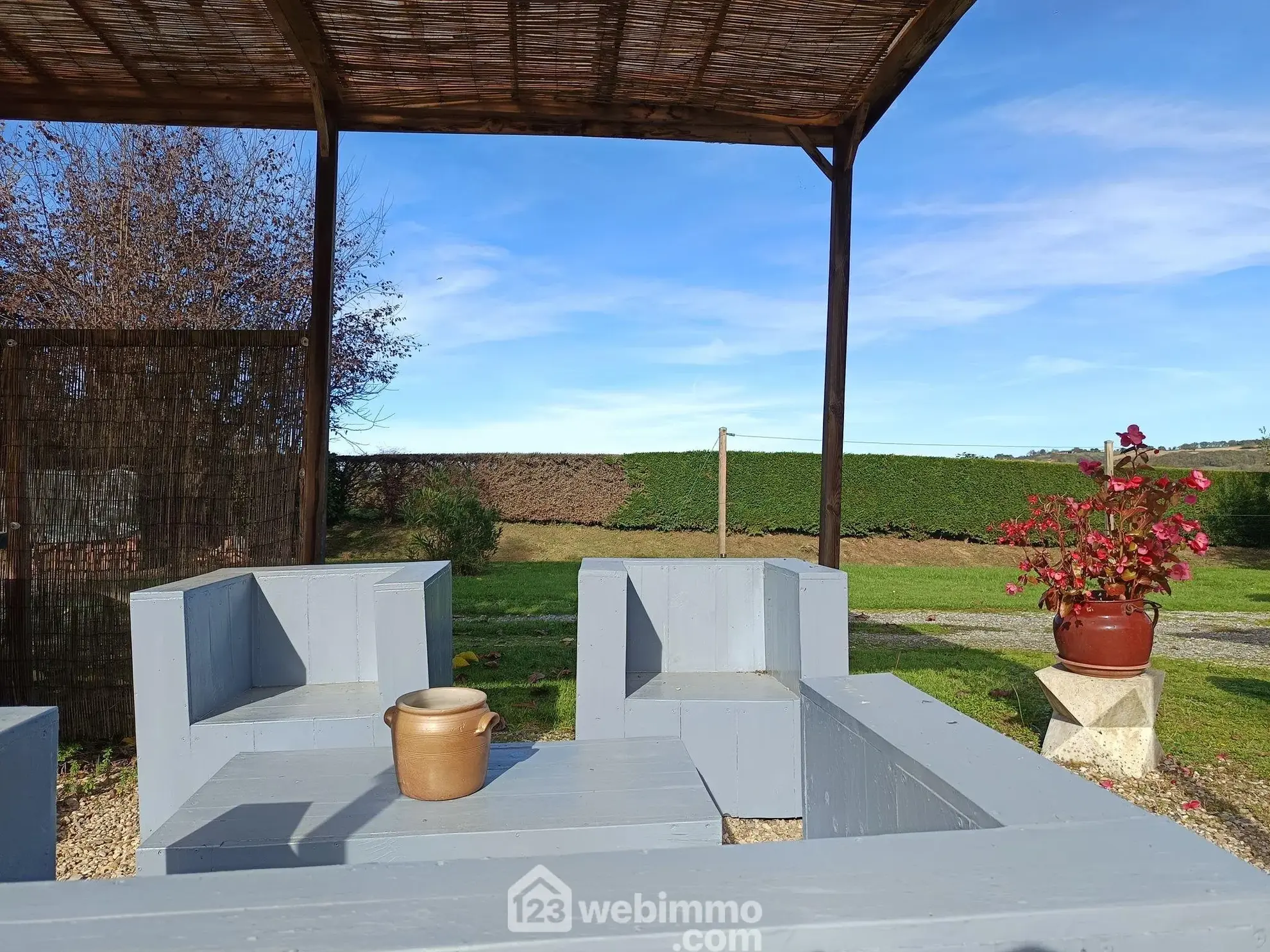 Maison de campagne avec terrain à Saint-Jean-Poutge, 240 m² 