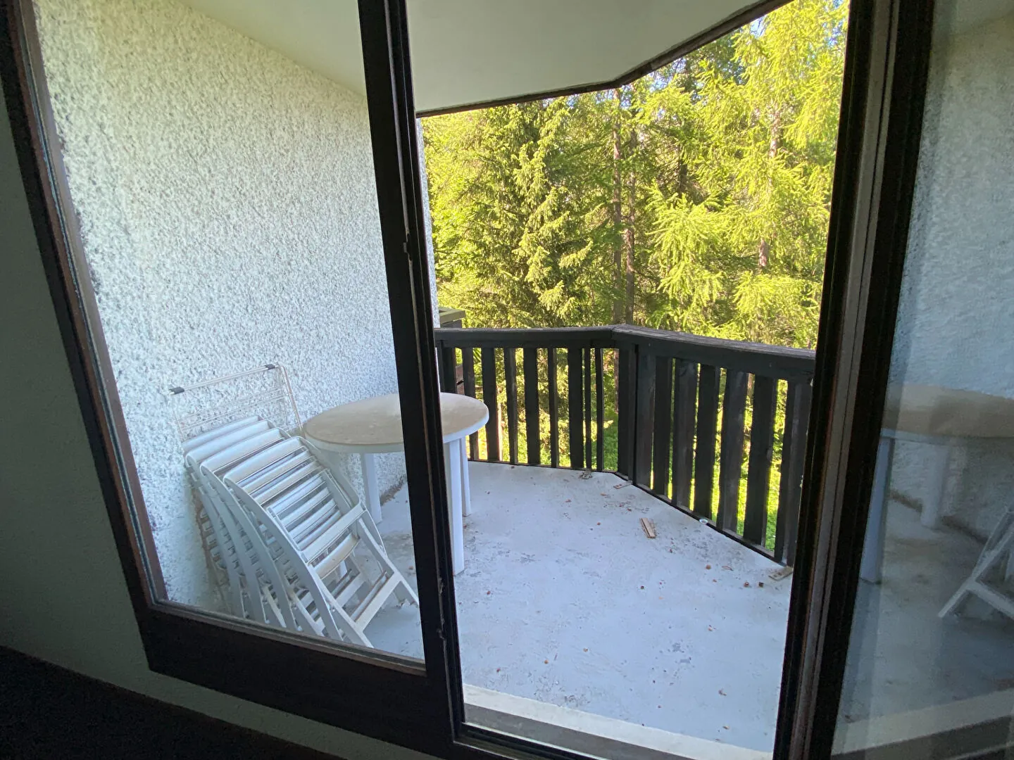 Studio à vendre à Les Orres avec terrasse et parking à proximité des pistes 