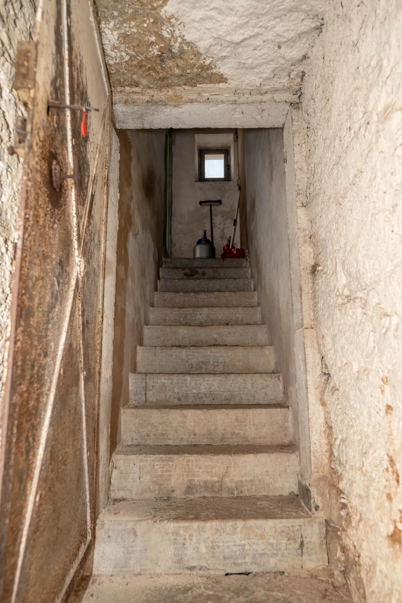 Maison ancienne avec appartement et potentiel à Le Crouzet, proche Mouthe et Suisse 