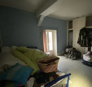 Achat maison à Nieuil de 143m² dès 11 000 euros - Vente aux enchères 