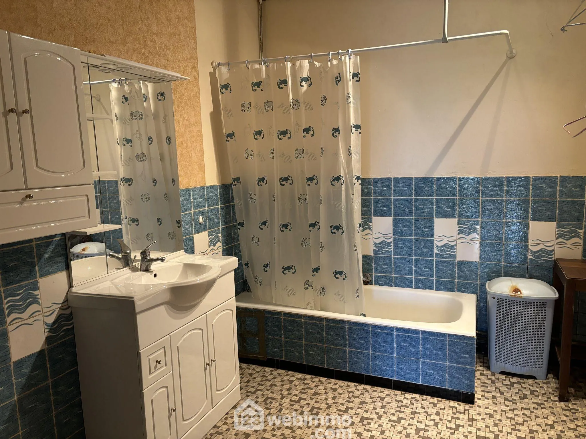 Corps de ferme avec maison, grange et terrain à Étain - 165 m² 