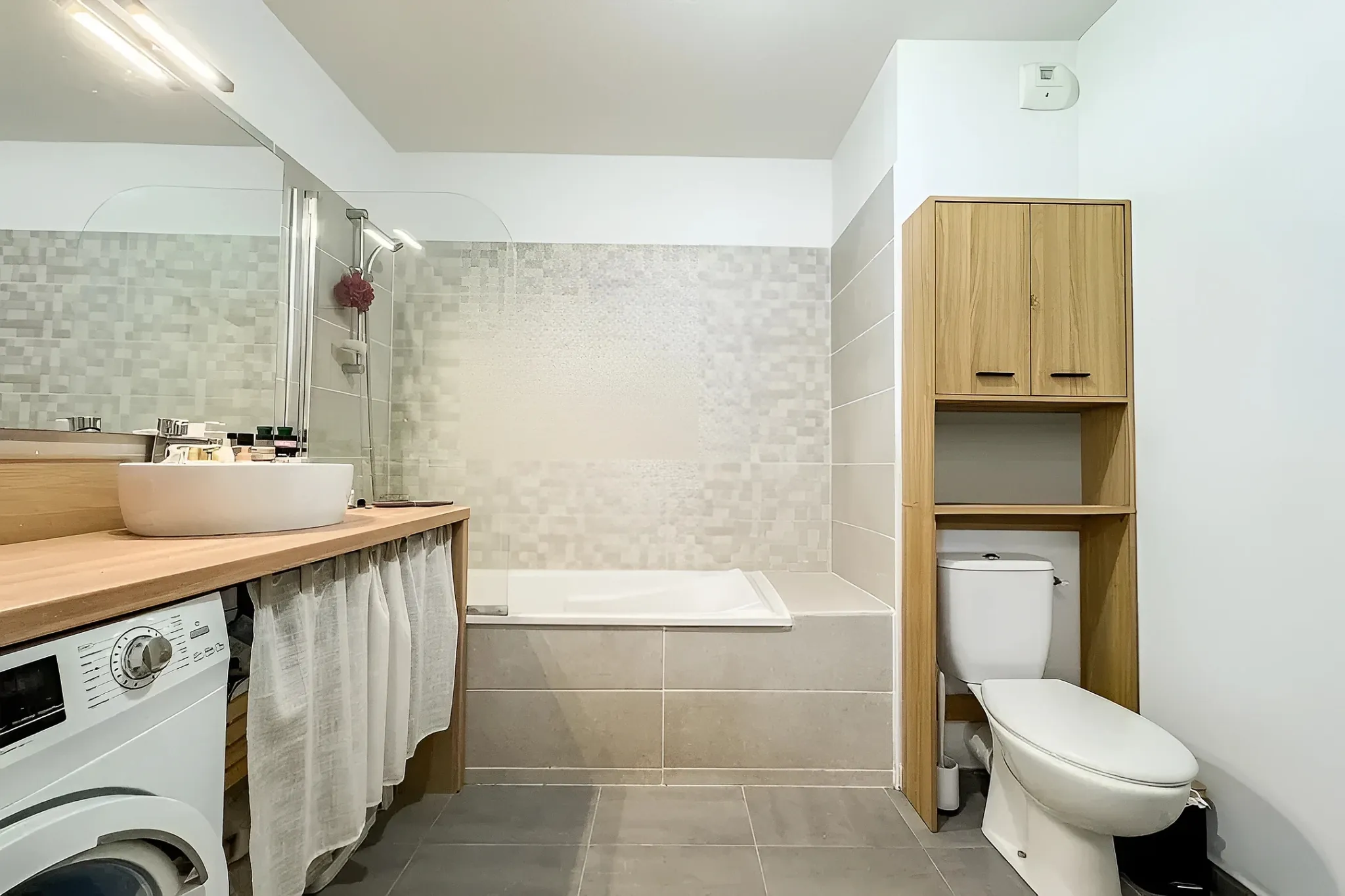 Appartement 2 pièces avec terrasse et parking à Montpellier Polyclinique Saint-Roch 