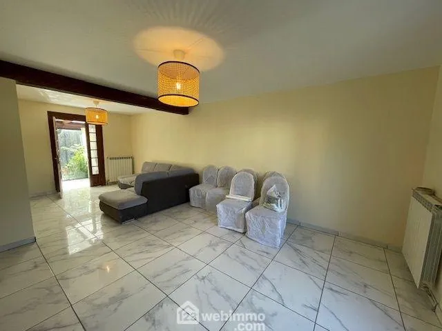 Maison spacieuse de 110 m² à Noyon avec dépendances et jardin exposé plein sud 