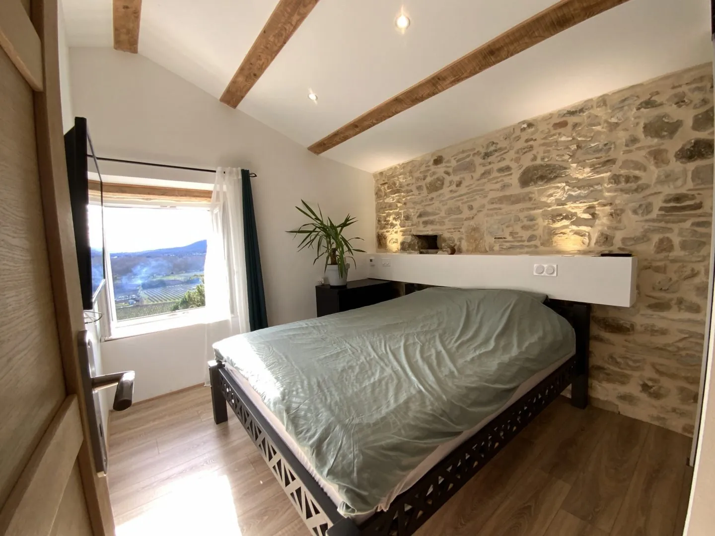 Maison de village à Vezenobres de 110 m² avec deux habitations et terrasse sud