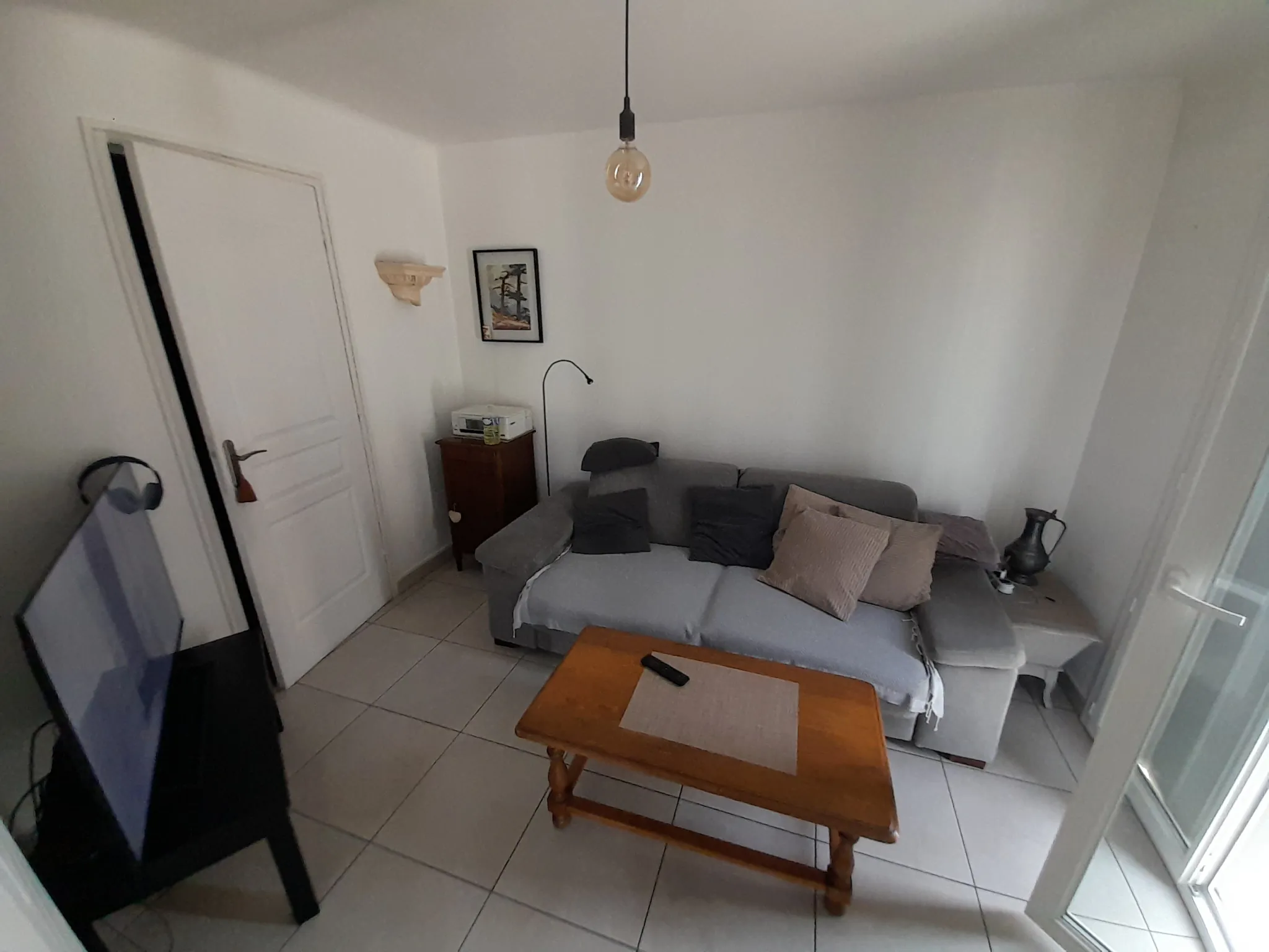Appartement F3 à Toulon Port-Marchand, 53 m² loué avec cave, rendement 5,7%