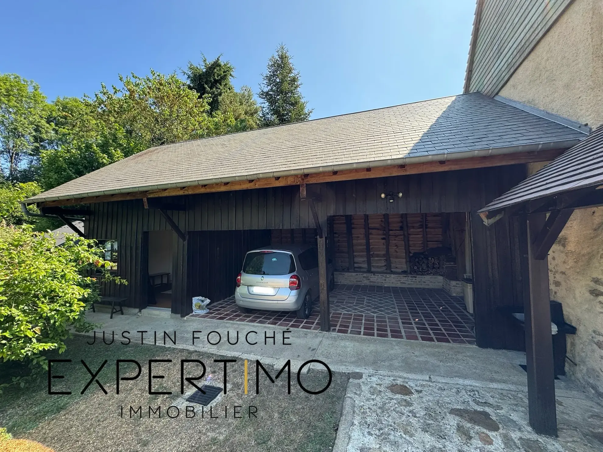 Maison de village rénovée de 120 m² à Semur en Vallon 