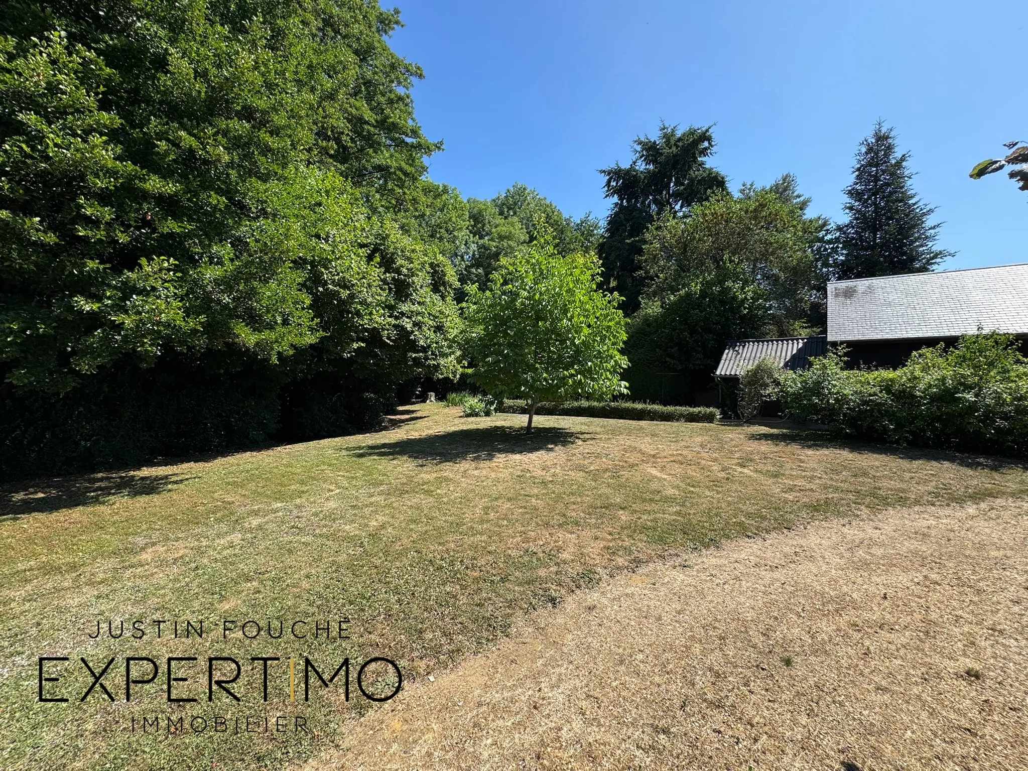 Maison de village rénovée de 120 m² à Semur en Vallon 