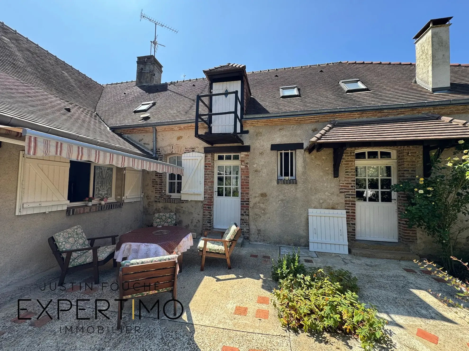 Maison de village rénovée de 120 m² à Semur en Vallon 