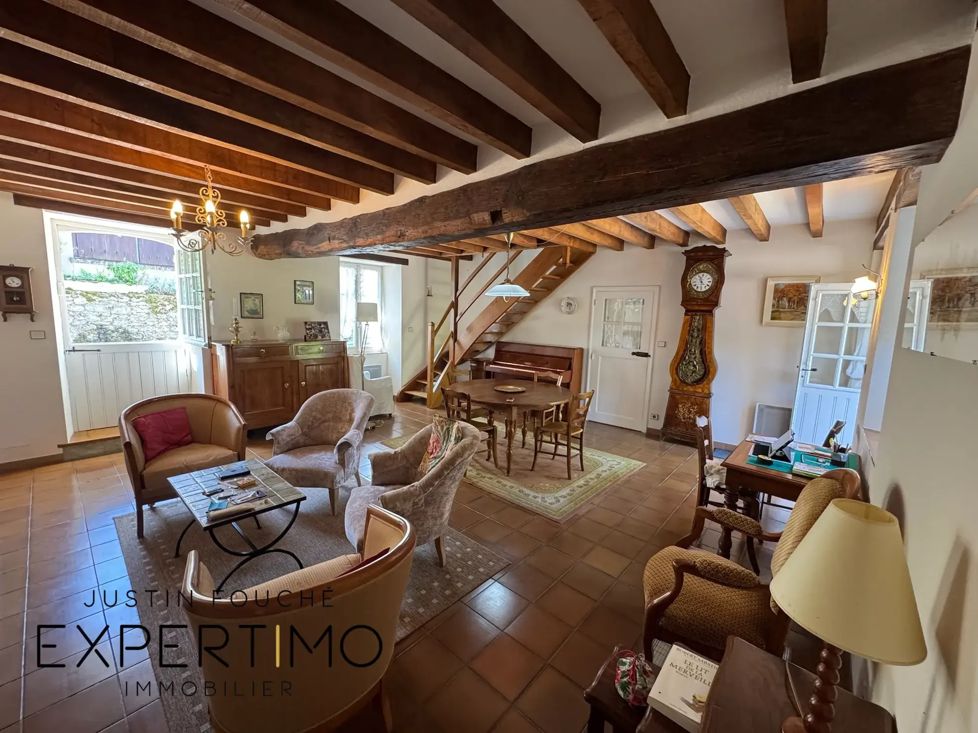 Maison de village rénovée de 120 m² à Semur en Vallon 