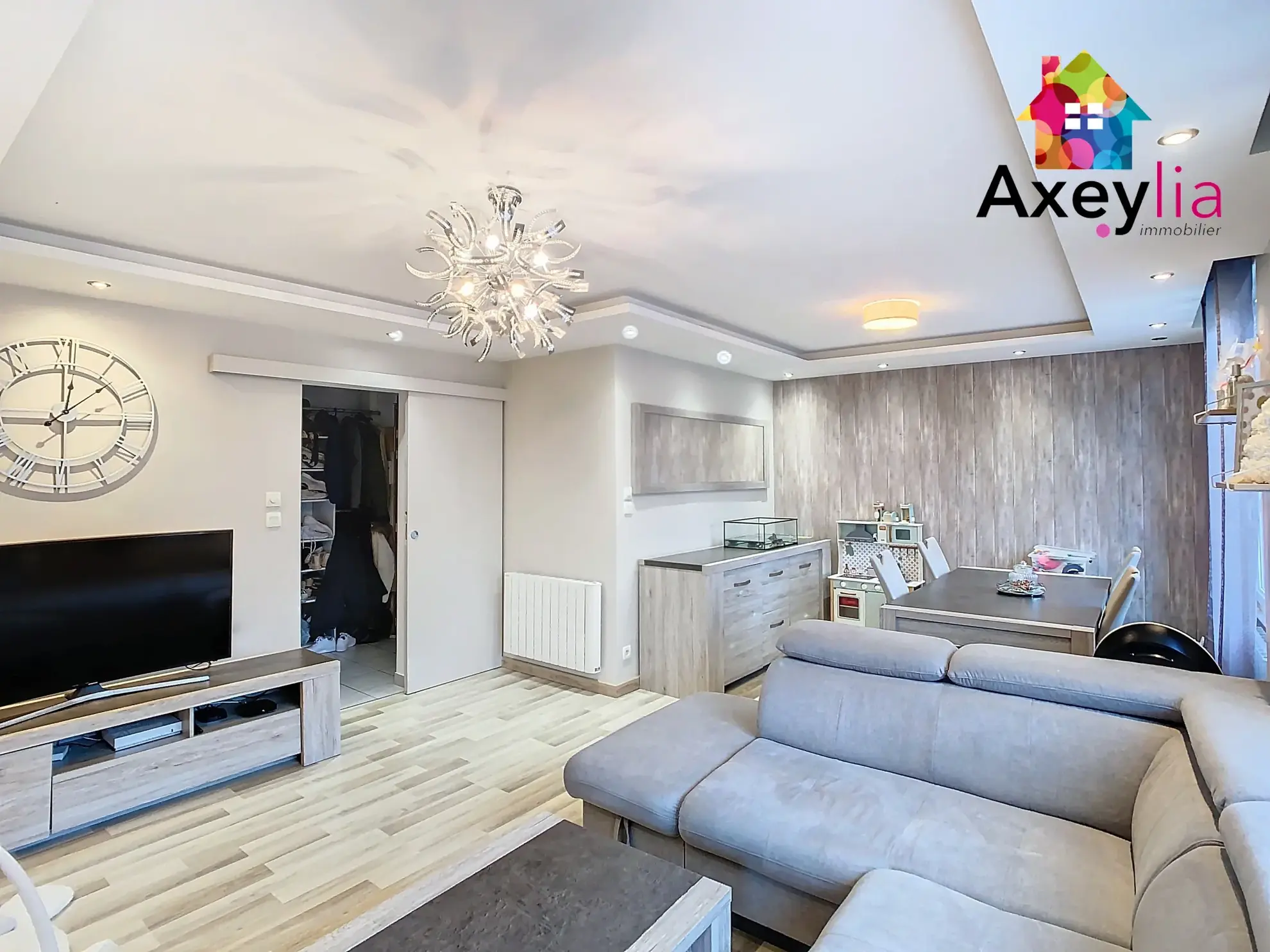 Appartement T4 rénové avec garage et balcon à Roanne