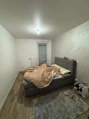 Appartement T4 en rez-de-jardin à Sartrouville - Vente aux enchères à partir de 180 000 € 