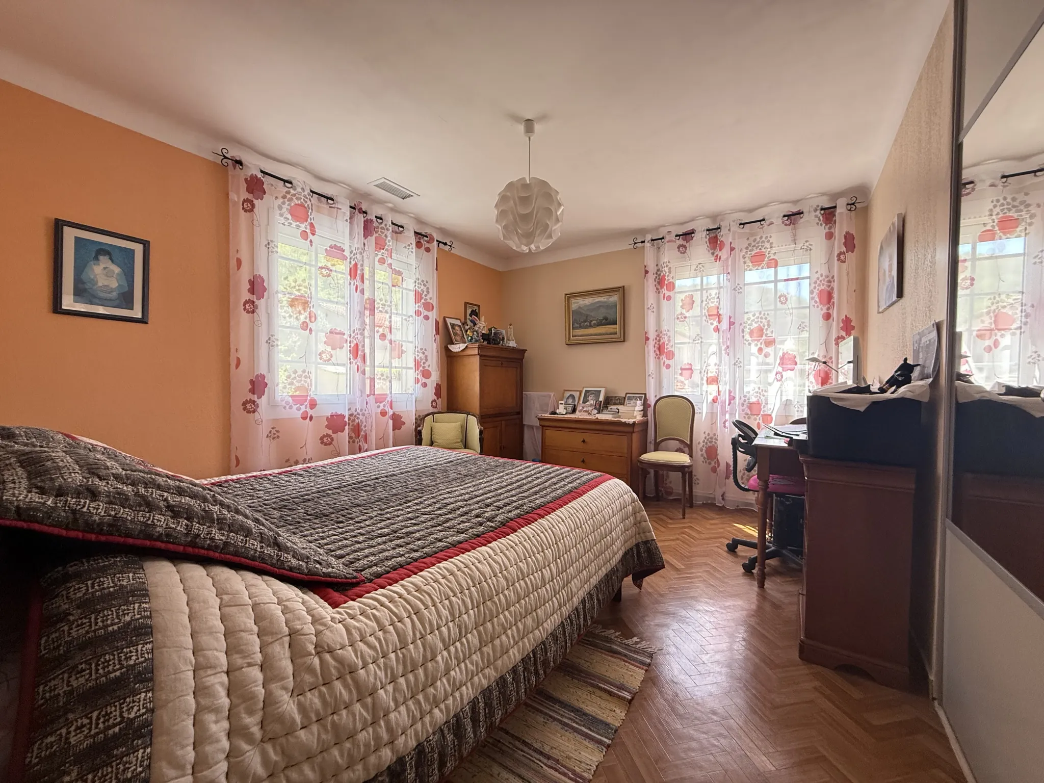 Maison avec piscine et véranda à Arles-sur-Tech - Charme et confort 