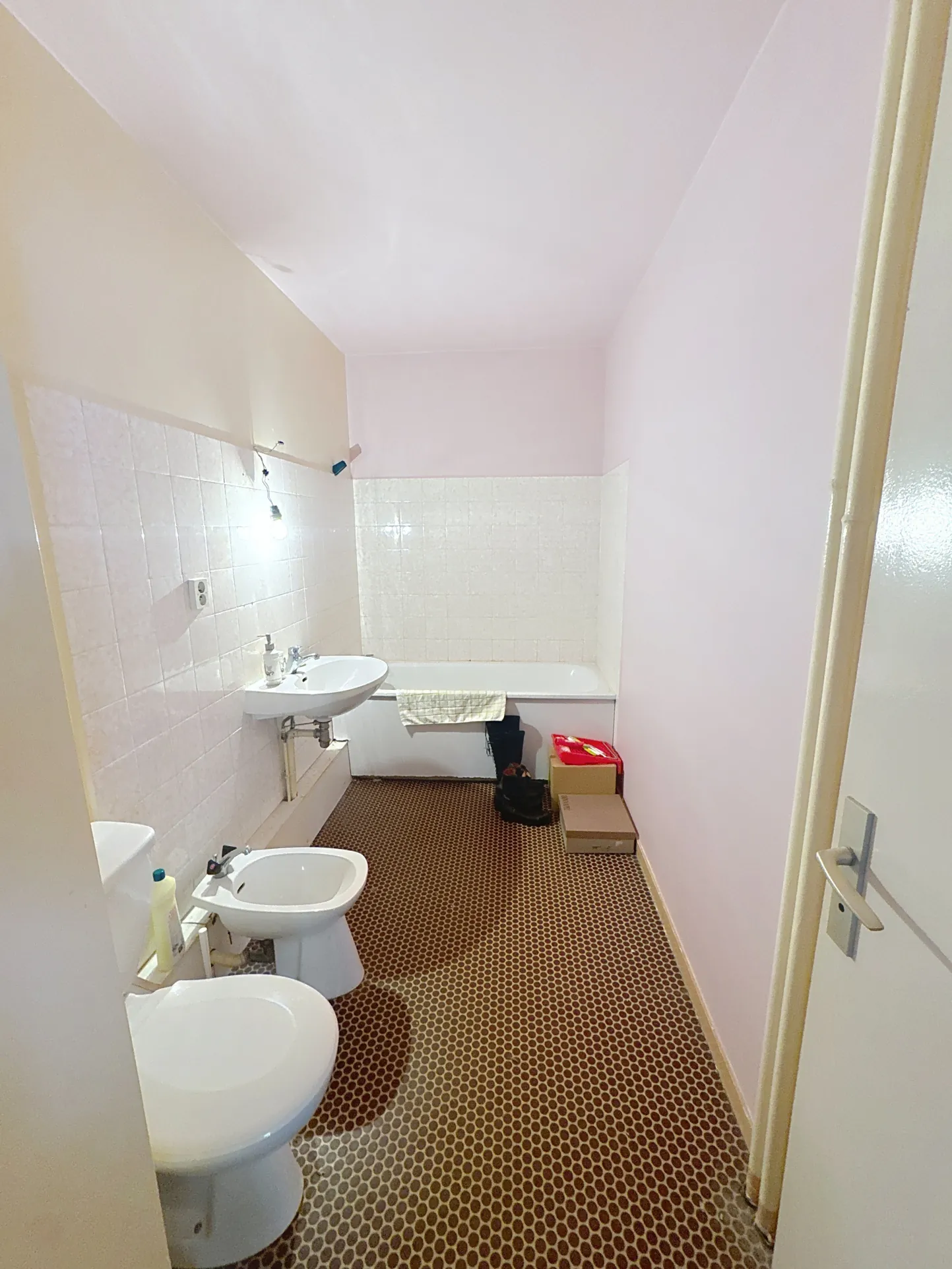 À vendre T1 de 41 m² avec balcon et cave à Saint-Étienne 