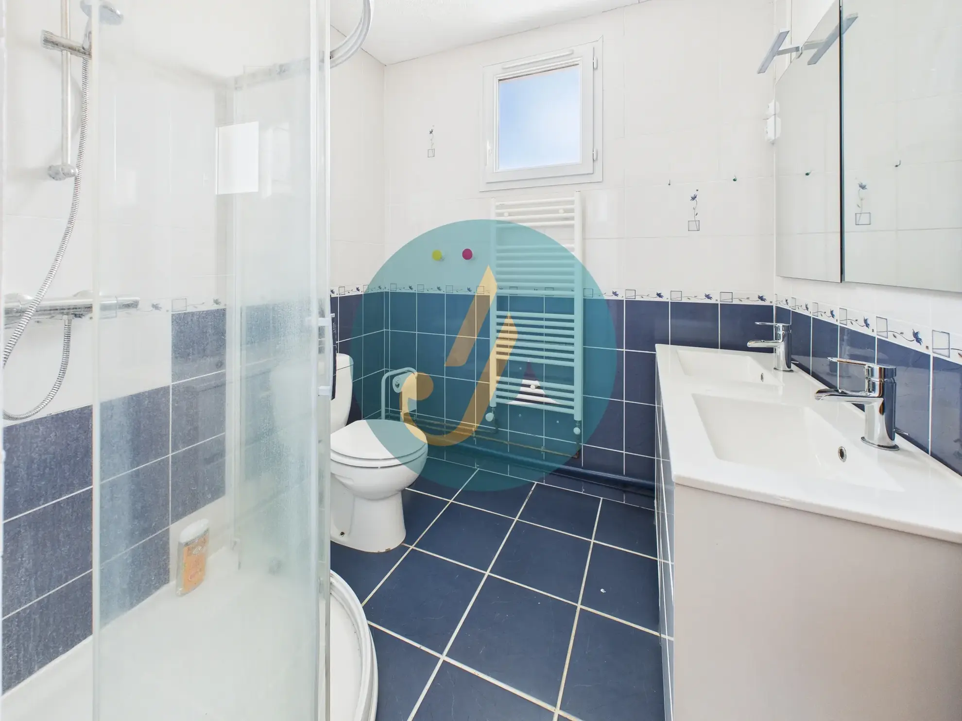 Belle maison familiale avec piscine et sous-sol complet à Nevers 