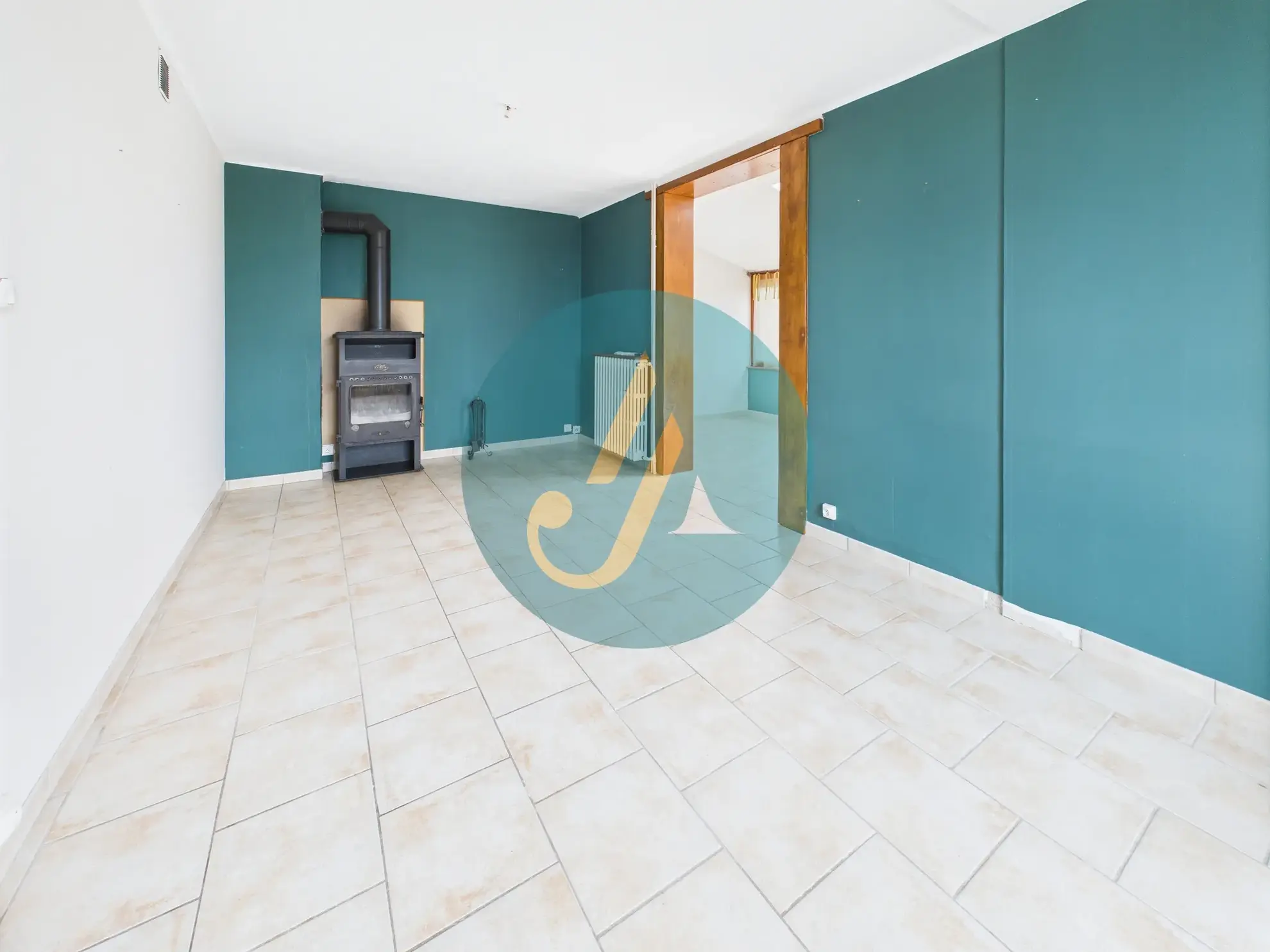 Belle maison familiale avec piscine et sous-sol complet à Nevers 