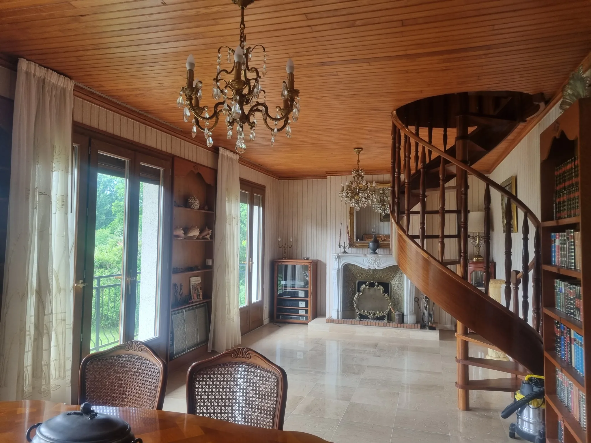 Maison de village à Préchac avec jardin et potentiel de double habitation 