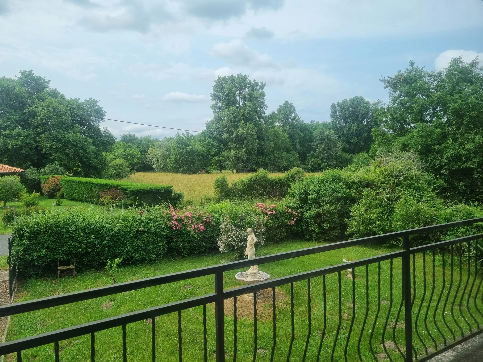 Maison de village à Préchac avec jardin et potentiel de double habitation 