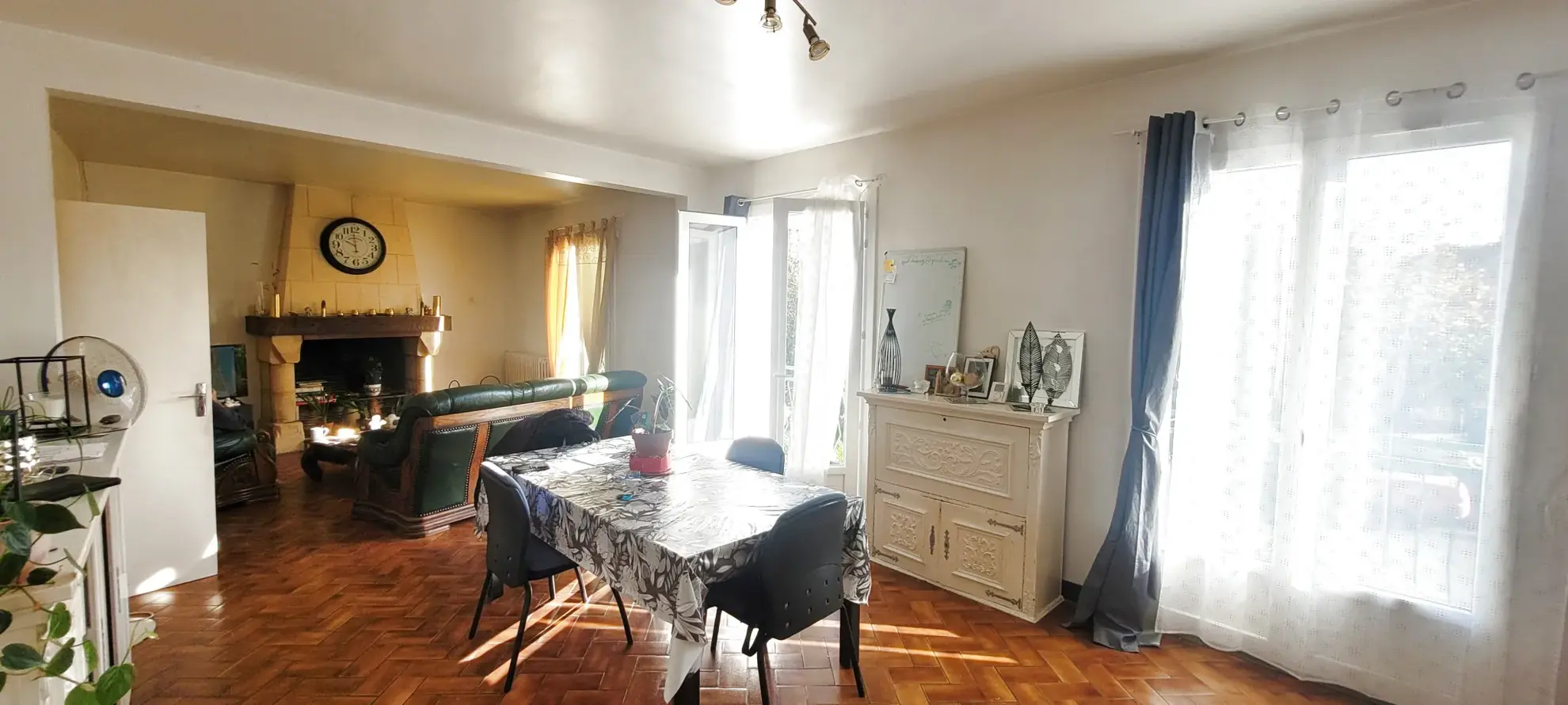 Maison d’investissement à Tocane Saint-Apré avec revenu locatif annuel de 17 196 € 