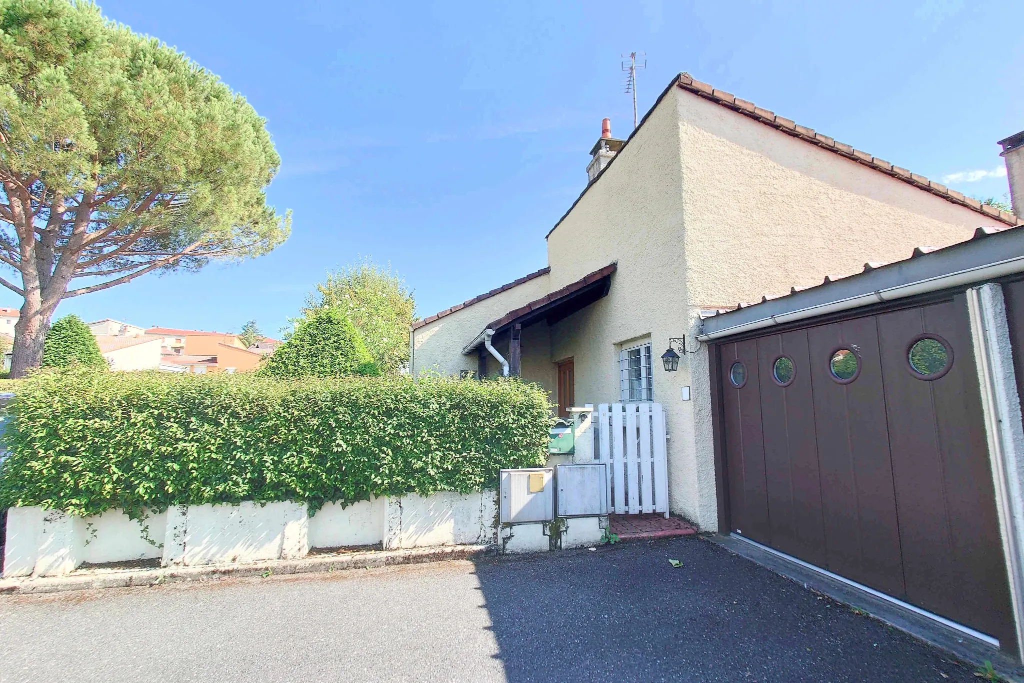 Maison de plain-pied à vendre à Villefranche de Rouergue – 109 m² 