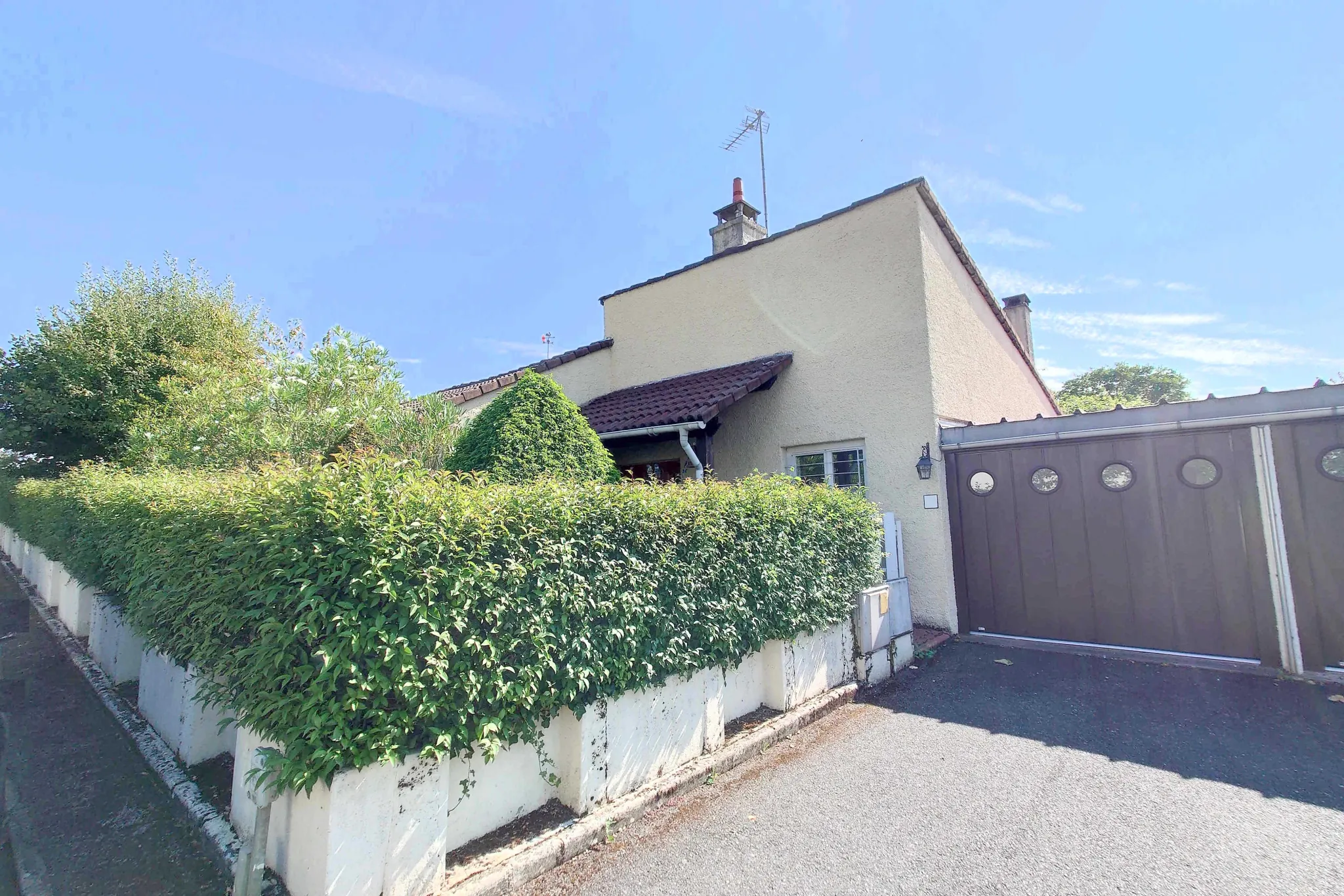 Maison de plain-pied à vendre à Villefranche de Rouergue – 109 m² 