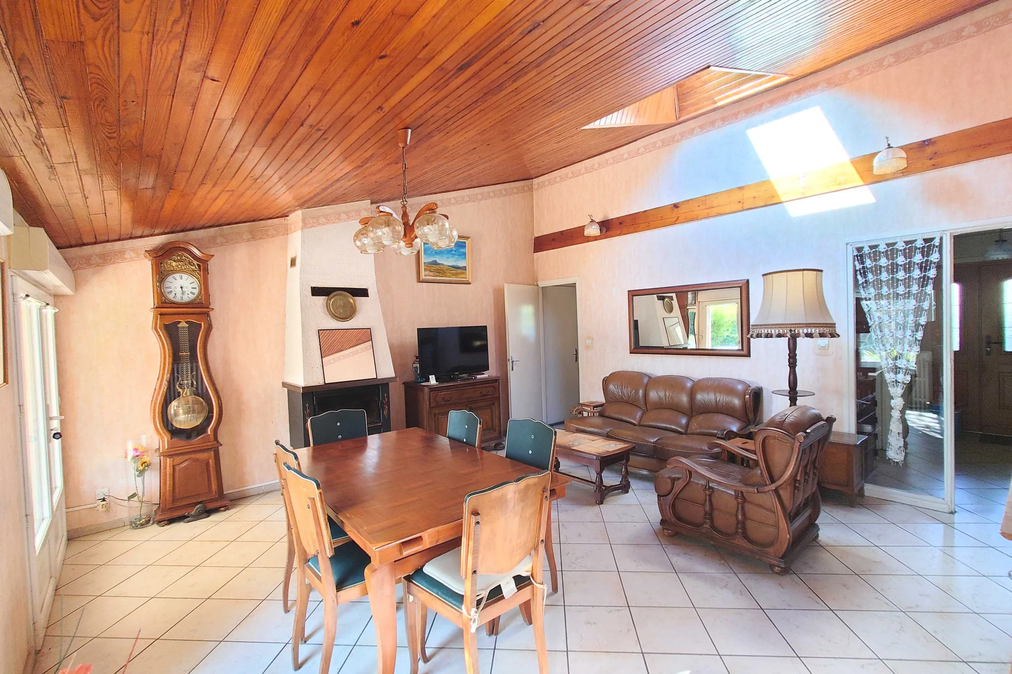 Maison de plain-pied à vendre à Villefranche de Rouergue – 109 m² 