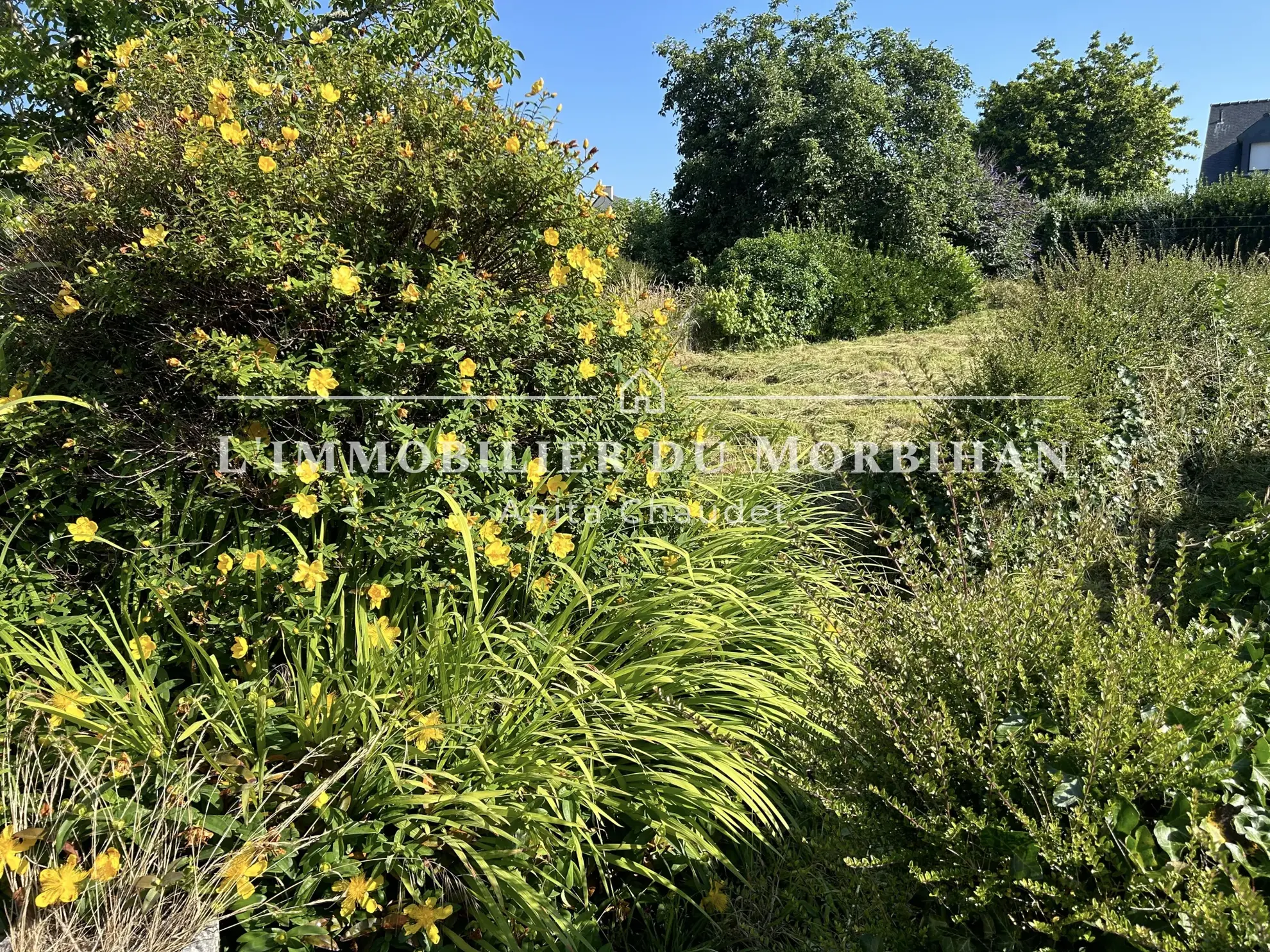 Terrain constructible de 405 m² à Sarzeau, orientation SUD-OUEST