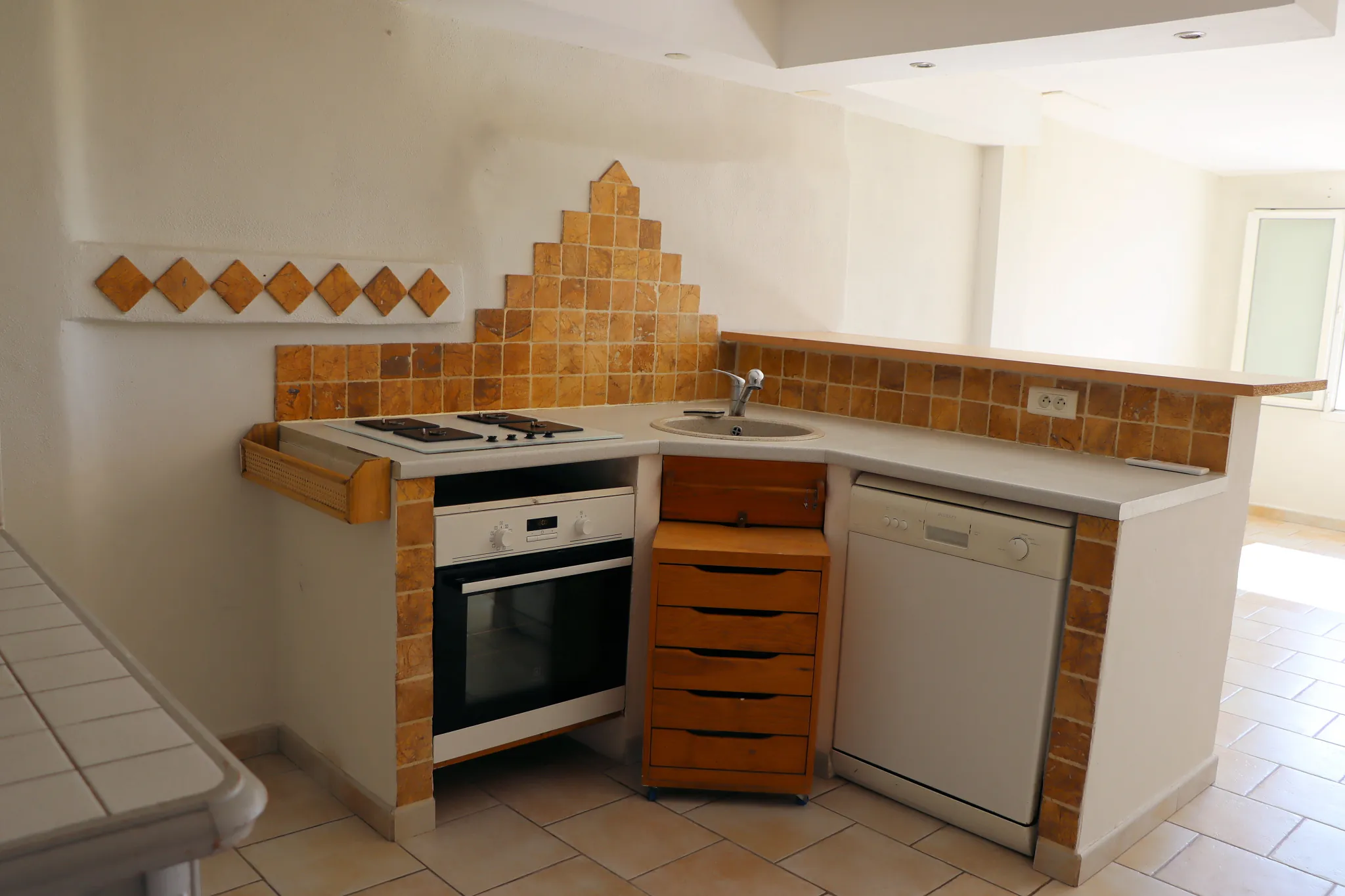 Maison de village avec terrasse et garage à Villars, vue Luberon 