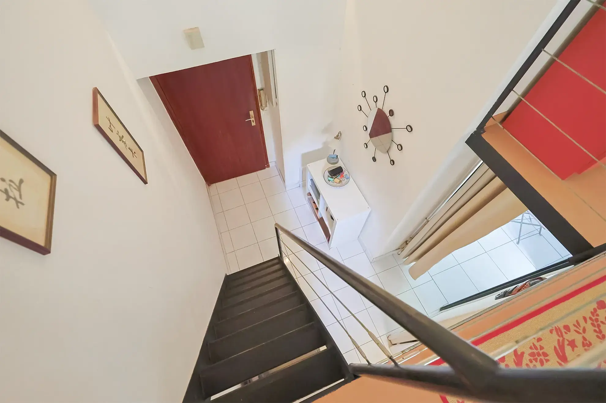Appartement studio de 17,54 m² avec mezzanine à Hyères, Résidence sécurisée avec piscine 