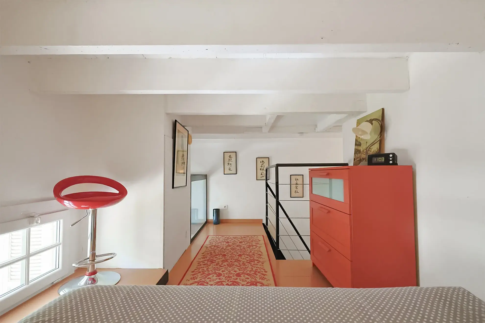 Appartement studio de 17,54 m² avec mezzanine à Hyères, Résidence sécurisée avec piscine 