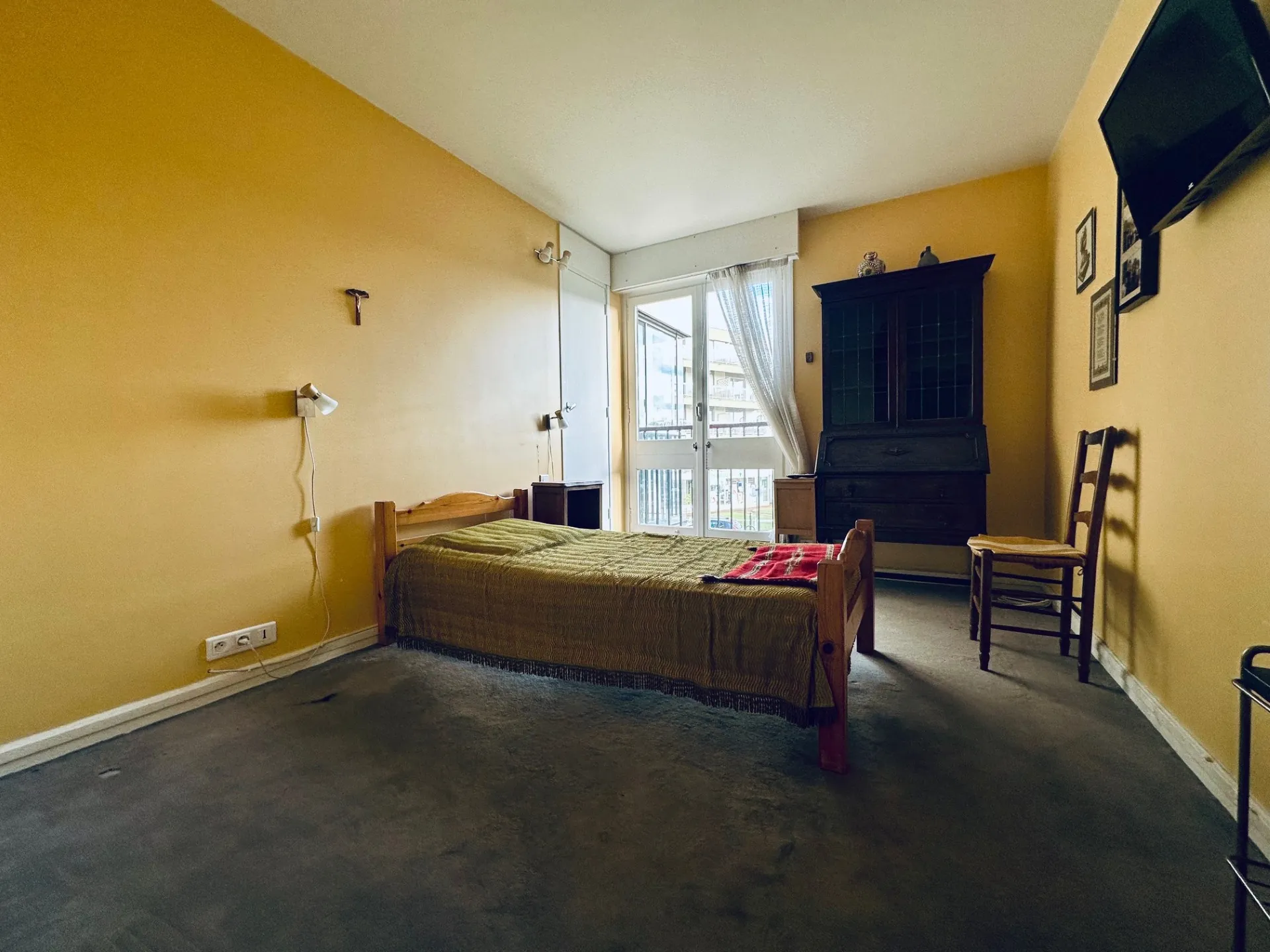 Appartement 3/4 pièces lumineux avec parking et cave proche Parly 2 