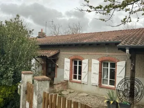 Maison T3 avec jardin et garage à Tarabel - Vente aux enchères