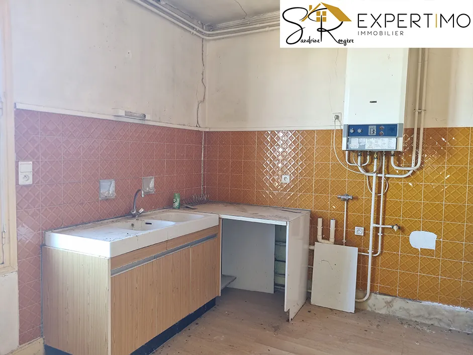 Maison à vendre avec deux appartements indépendants à Saint-Éloy-les-Mines 