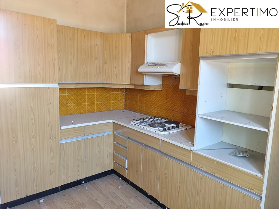 Maison à vendre avec deux appartements indépendants à Saint-Éloy-les-Mines 