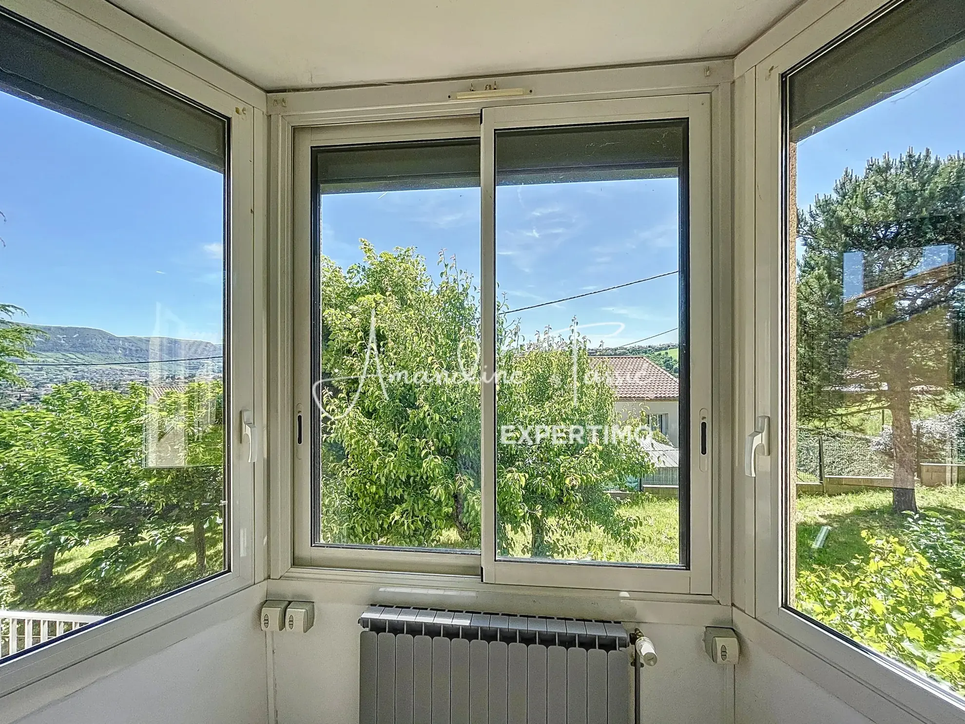 Maison des années 40 avec jardin, vue sur le Viaduc à Millau 