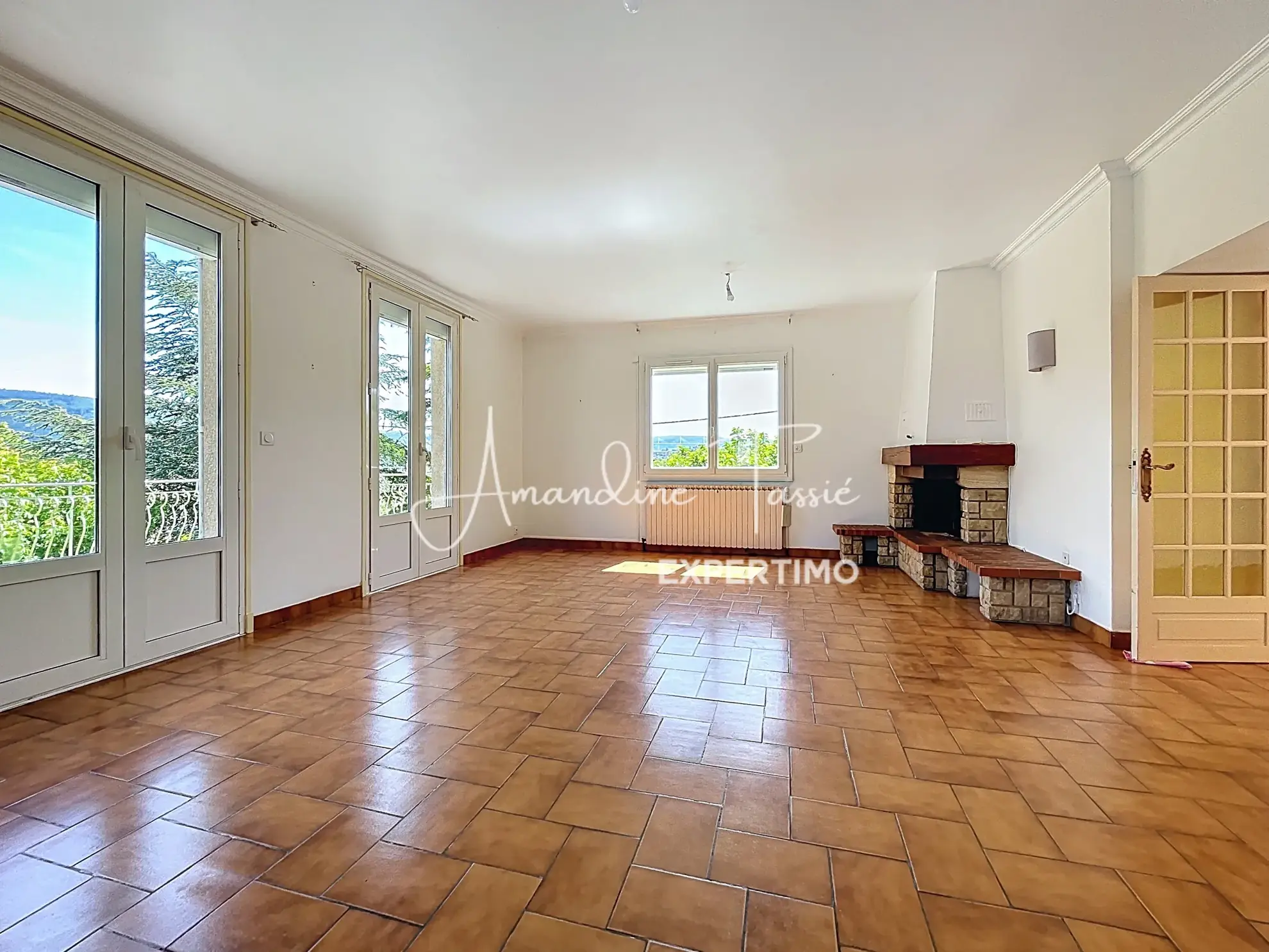 Maison des années 40 avec jardin, vue sur le Viaduc à Millau 