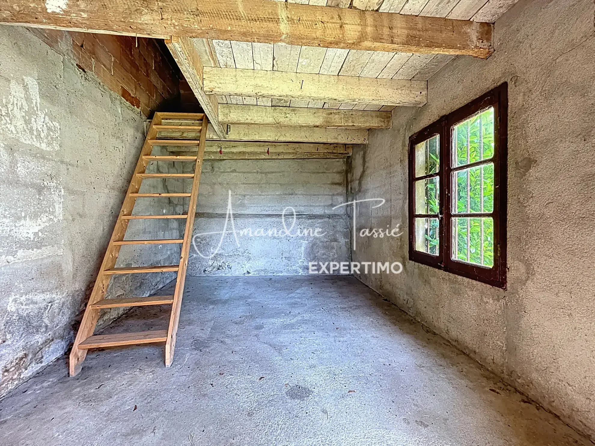 Maison des années 40 avec jardin, vue sur le Viaduc à Millau 