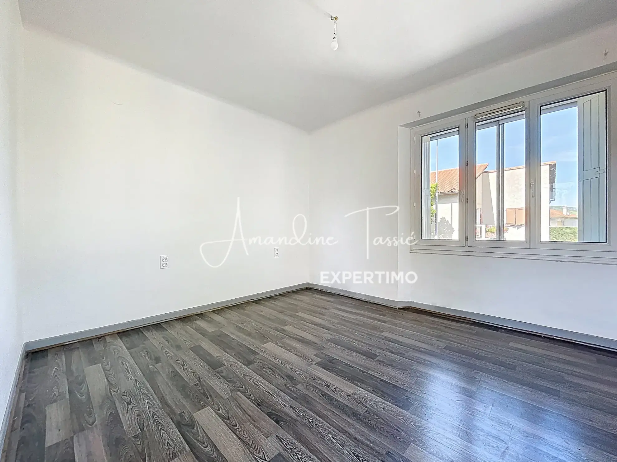 Maison des années 40 avec jardin, vue sur le Viaduc à Millau 