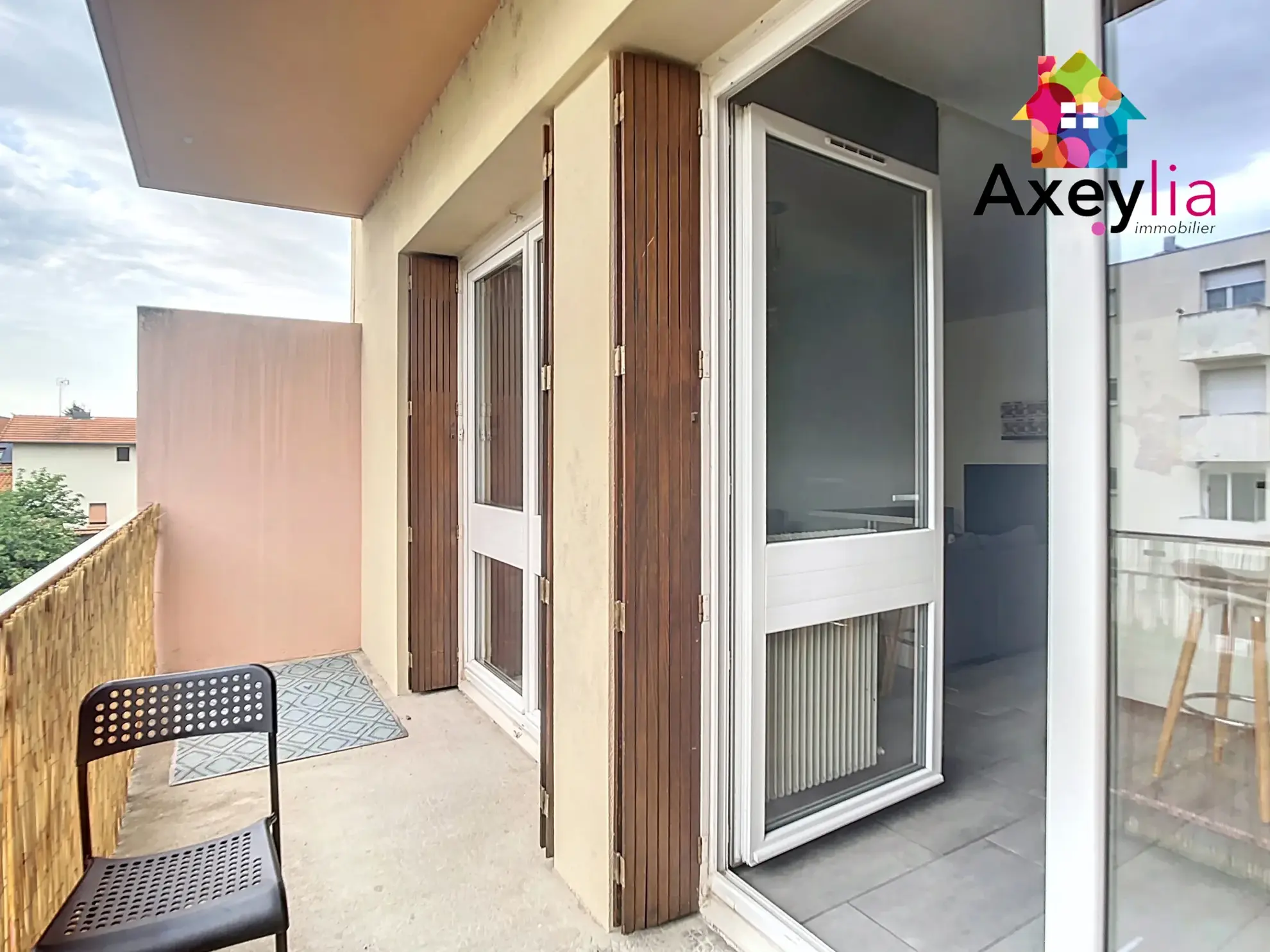 A vendre appartement T2 rénové avec balcon et cave à Roanne 