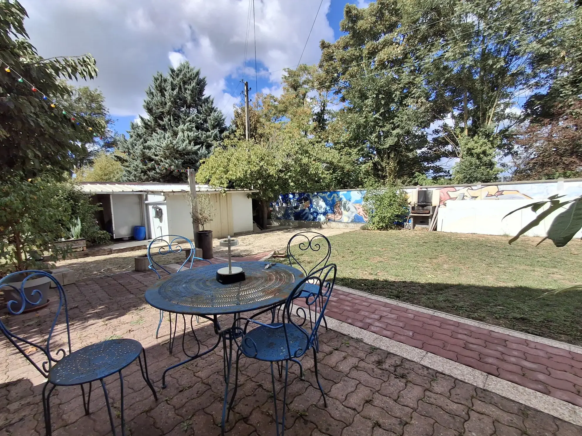 Maison à vendre à Mantes-La-Ville avec jardin et garage - 73,54 m²