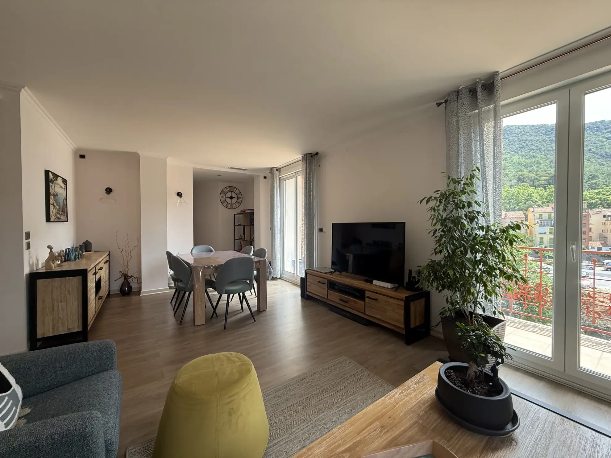 Appartement exceptionnel au dernier étage d’une maison de maître avec vue imprenable à Amélie-les-Bains