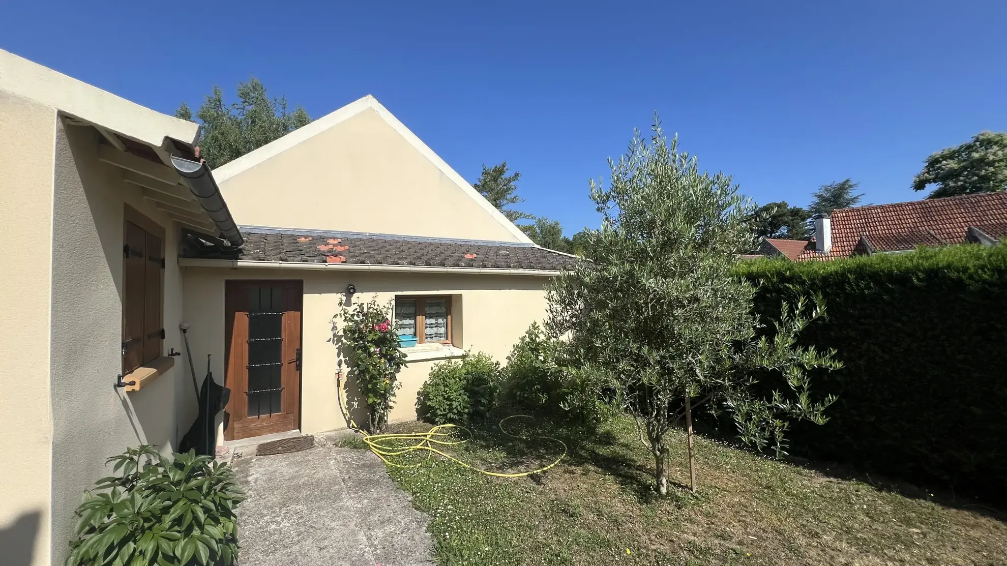 Charmante maison de 60m² à Vayres-sur-Essonne avec jardin et proximité des écoles 