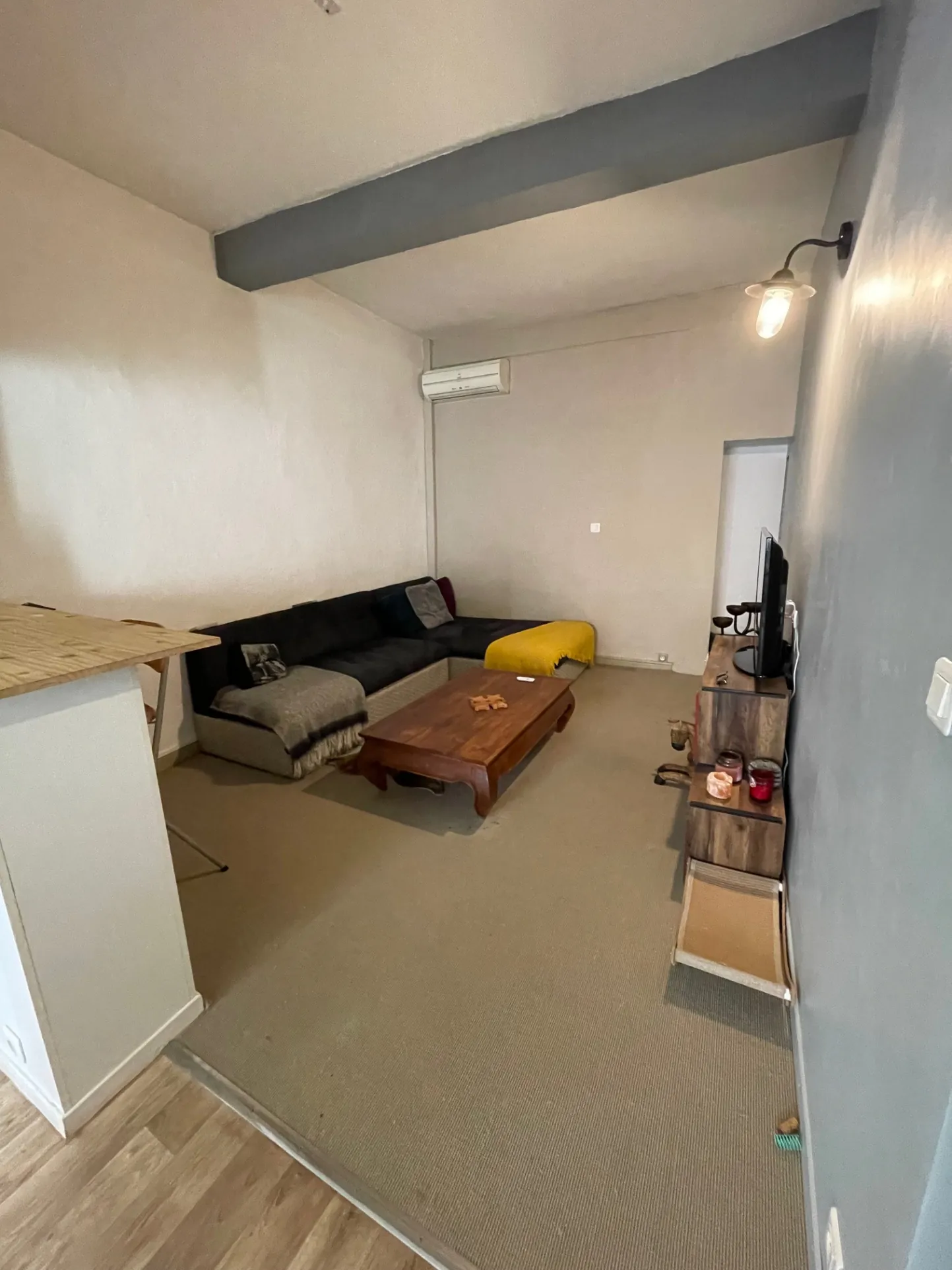 A vendre maison de village à Pézenas avec garage et 2 chambres 