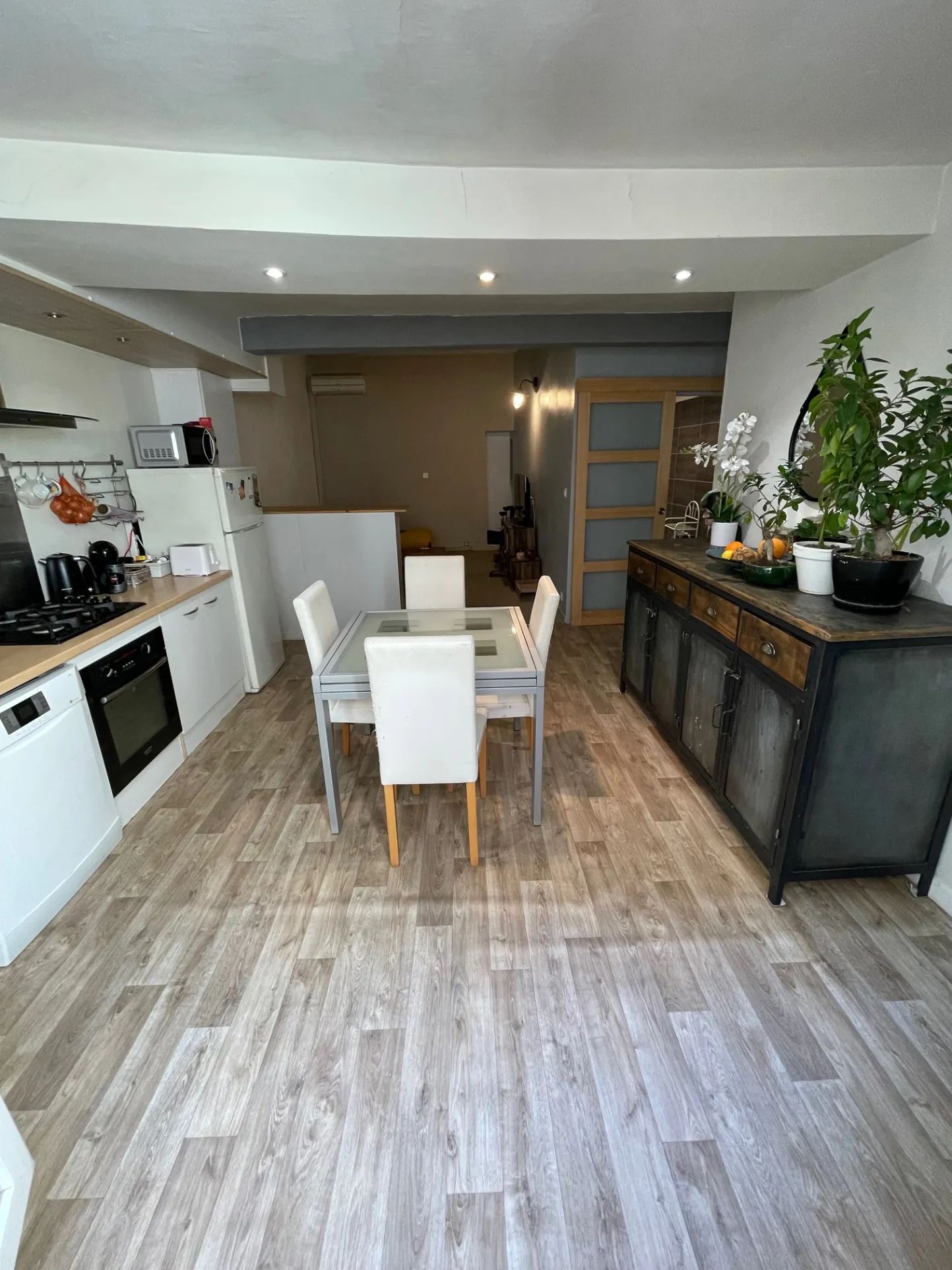 A vendre maison de village à Pézenas avec garage et 2 chambres