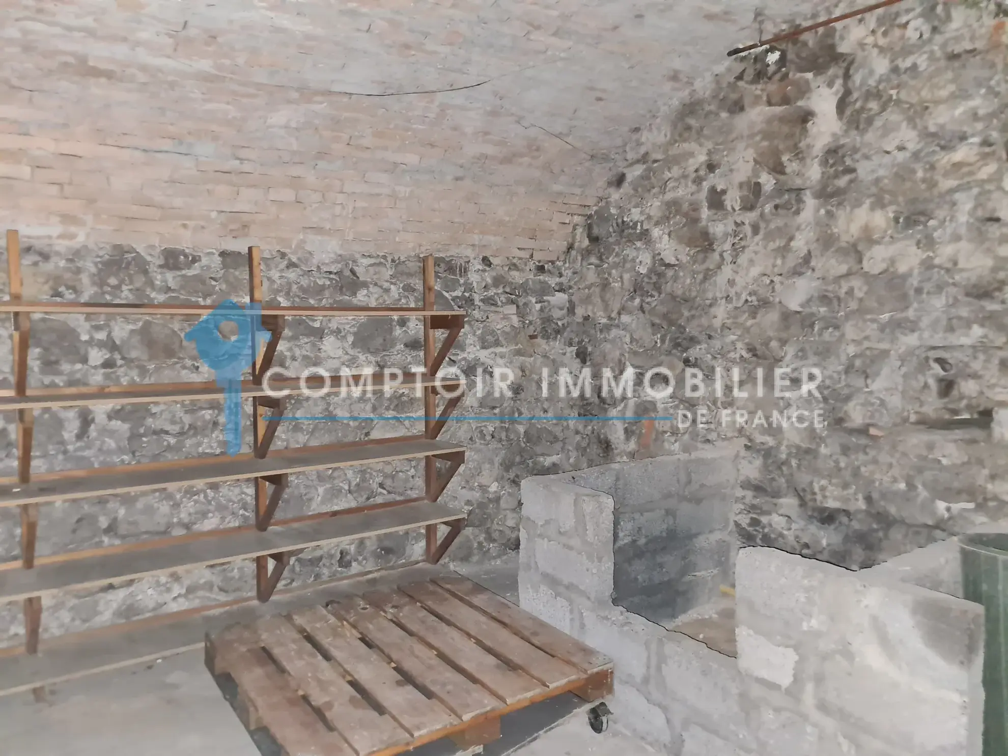 Maison de village à vendre à Bernin (38) avec grand potentiel – 130 m² 